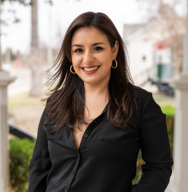 Amanda Flores Del-Toro